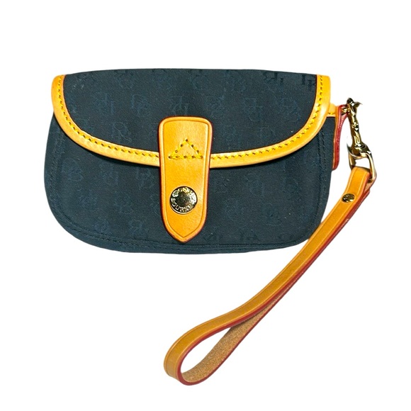 Dooney & Bourke wallet flap wristlet - Picture 1 of 8